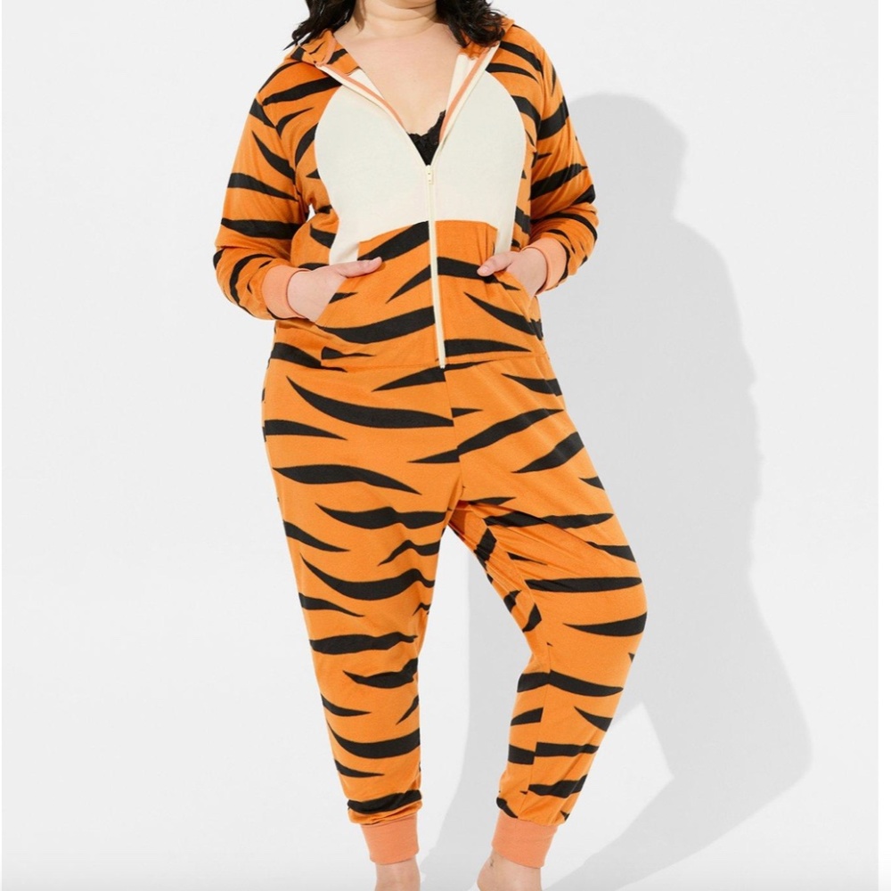 Onesie Pajamas size 00X/0X Torrid X Disney Winnie The Pooh Tigger EUC